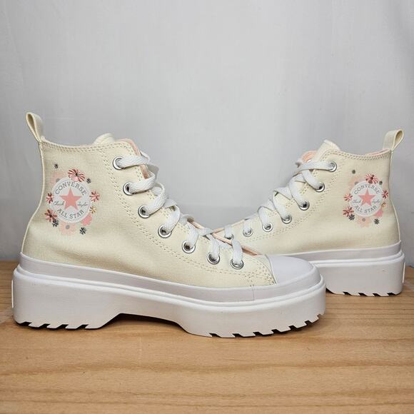 Converse Youth CTAS Lugged Lift Hit Tops Size 6 Cream A10268C NWT - Picture 3 of 8